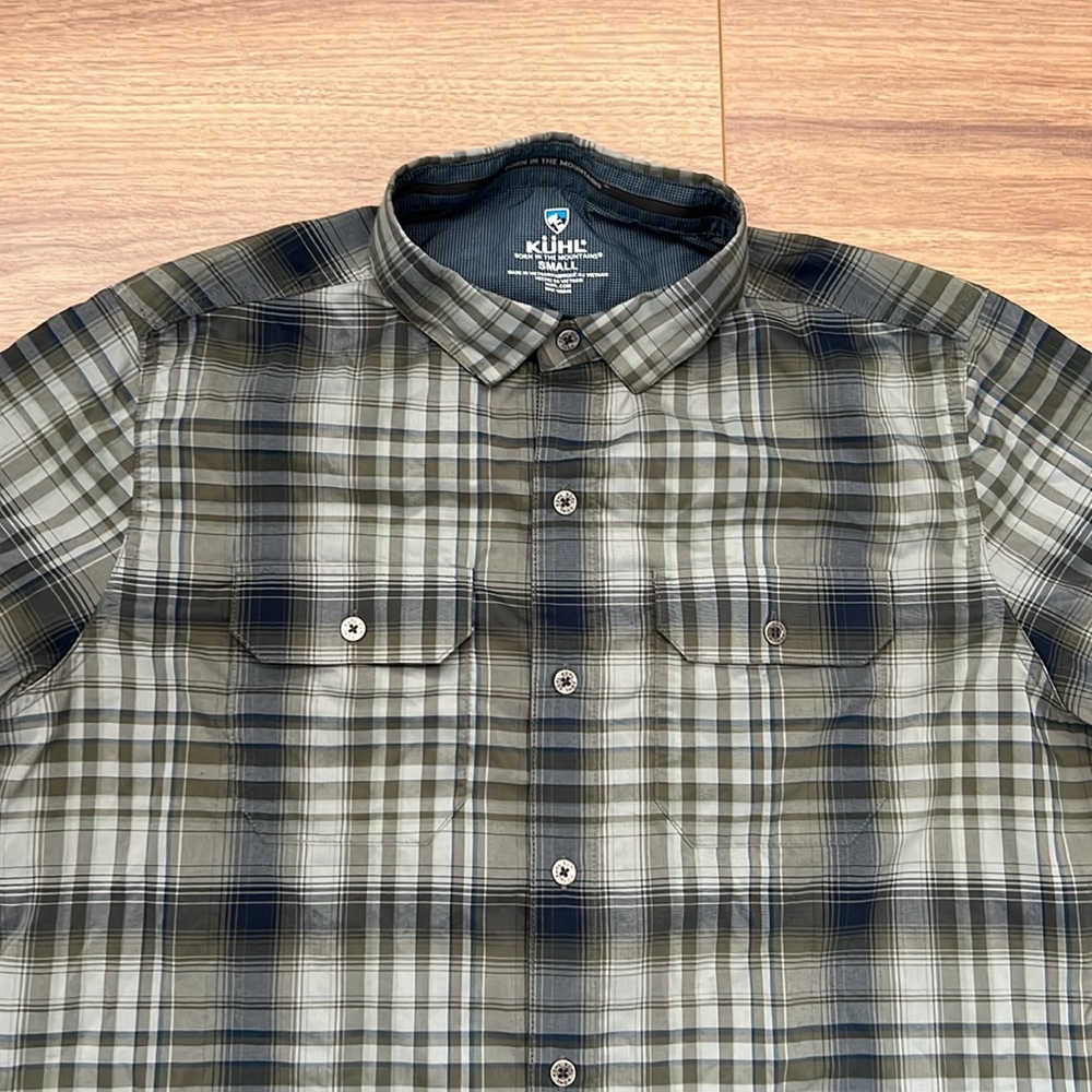 Kuhl Response Short Sleeve Button Down in Deep River Blue Size Small - Picture 5 of 13